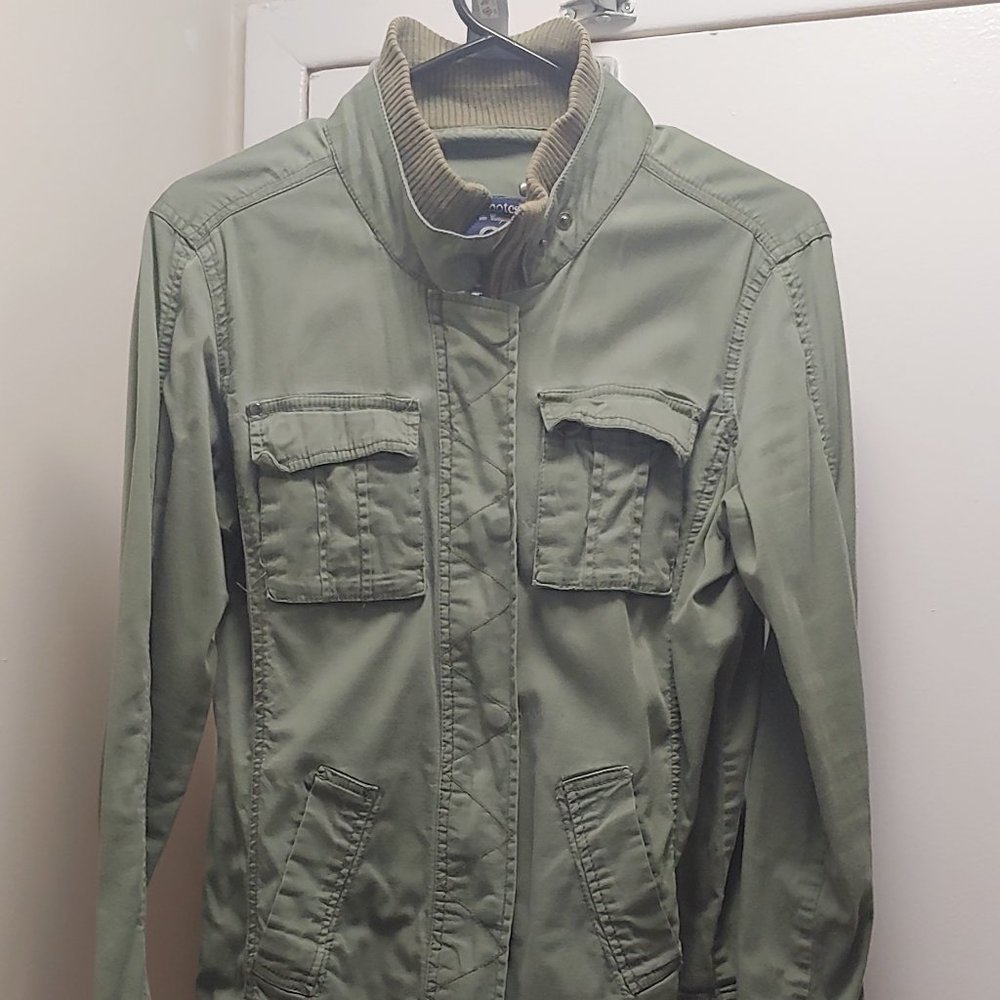 GENTLY USED, VINTAGE, BLUE NOTES JACKET, MEDIUM!!!
